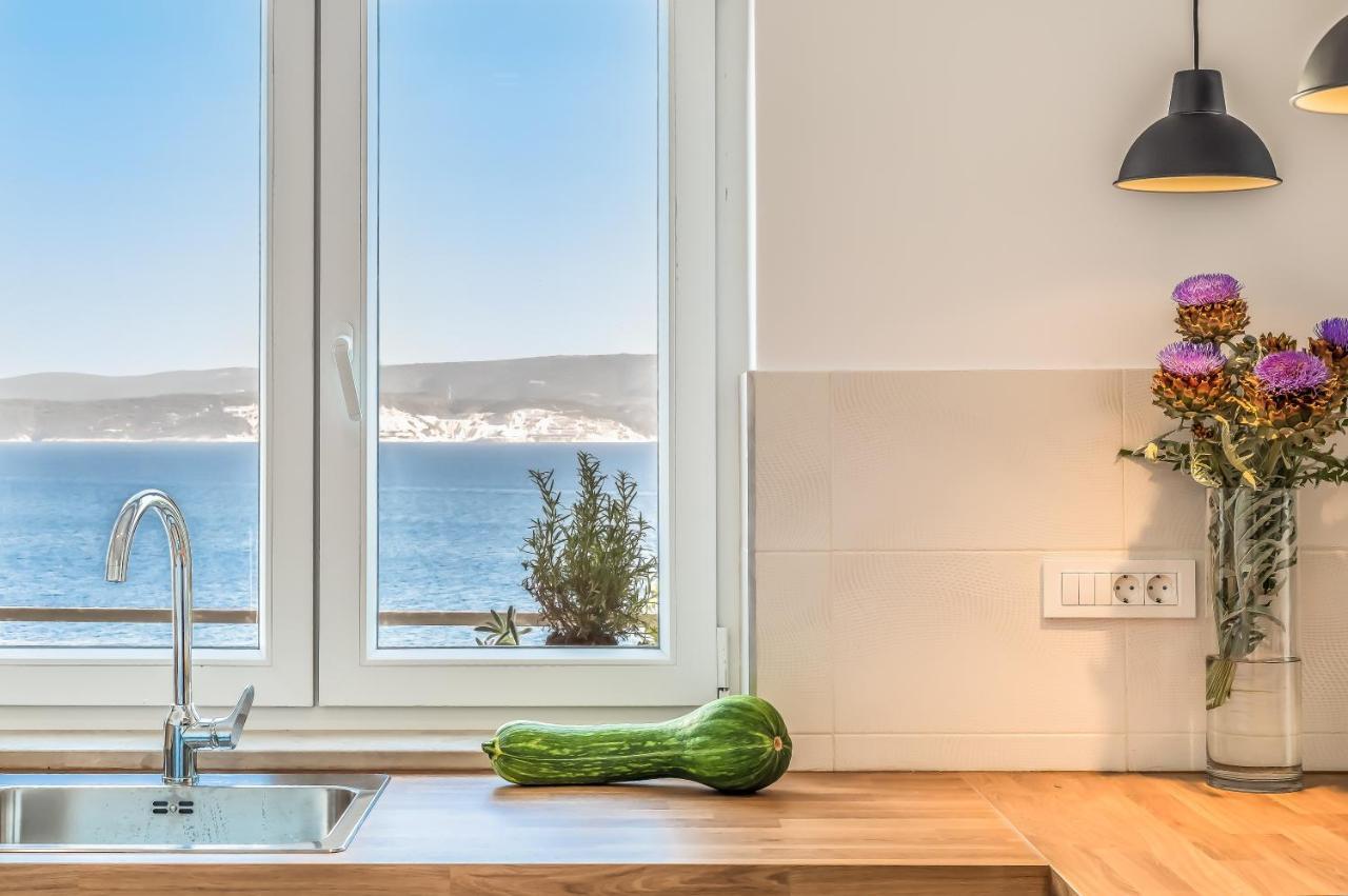 Adris Apartments Оміш Екстер'єр фото