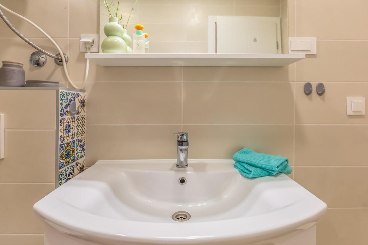 Adris Apartments Оміш Екстер'єр фото