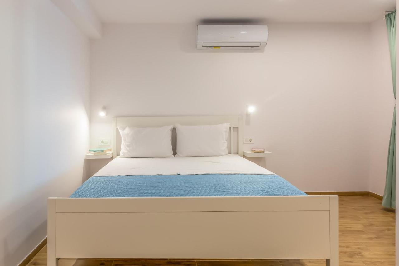 Adris Apartments Оміш Екстер'єр фото