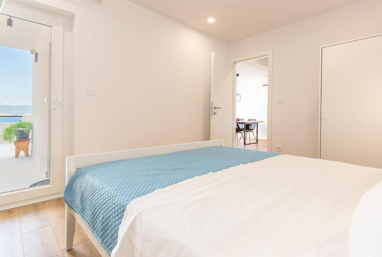 Adris Apartments Оміш Екстер'єр фото